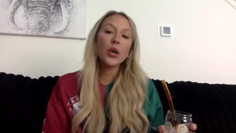 Snapshot of misss_alyssaaa chatting on 04.23.26 Alyssa online show from 04.23.26