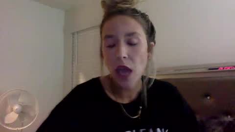 Snapshot of misss_alyssaaa chatting on 05.08.26 Alyssa online show from 05.08.26