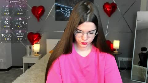 misss_evelyne online show from 02.12.26