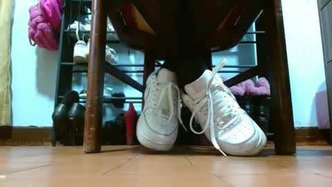 Snapshot of misssam28 chatting on 12.29.24 TELL ME MISS online show from 12.29.24