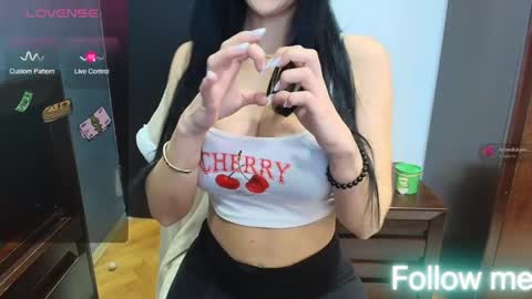 Olivia FOLLOW ME TO GET   Thumb UP me please its important   online show from 04.28.26