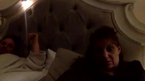 Snapshot of missshutterspeed chatting on 01.12.25 Wifey online show from 01.12.25
