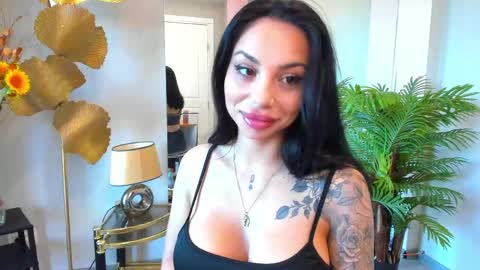 Sienna online show from 05.29.26