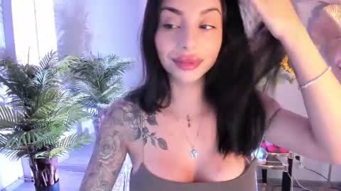 Sienna online show from 06.21.26