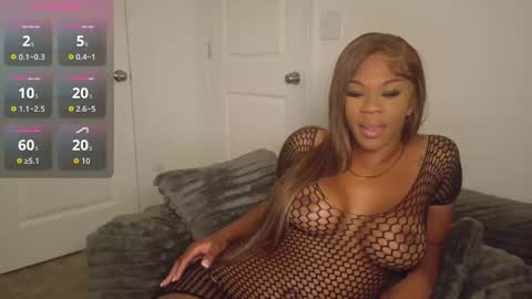 MissSiennaLuxe online show from 05.10.26
