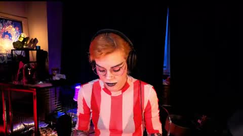 Snapshot of misstaco chatting on 07.22.26 Tacodeluxe online show from 07.22.26