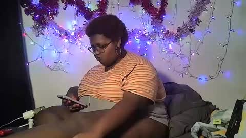 Snapshot of misstrezzkristina chatting on 01.12.25 Misstrezzkristina online show from 01.12.25