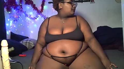 Snapshot of misstrezzkristina chatting on 01.26.25 Misstrezzkristina online show from 01.26.25