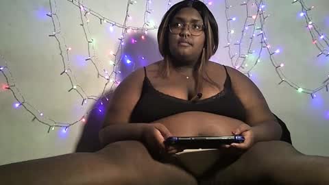 Snapshot of misstrezzkristina chatting on 02.27.25 Misstrezzkristina online show from 02.27.25