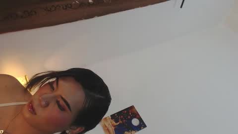 Snapshot of misstrishontop chatting on 10.05.25 misstrishontop online show from 10.05.25