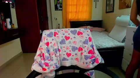 missvalery1 online show from 09.12.25