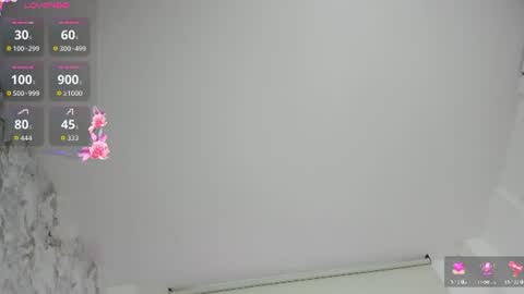 Snapshot of missweetpeach chatting on 07.18.26 Pau OFmissweetpeach online show from 07.18.26