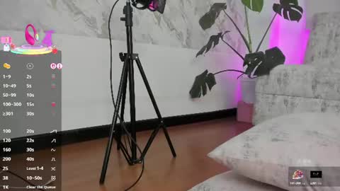 Snapshot of missweetpeach chatting on 07.25.26 Pau OFmissweetpeach online show from 07.25.26
