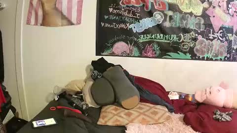 Scarletta Wolf online show from 10.30.25