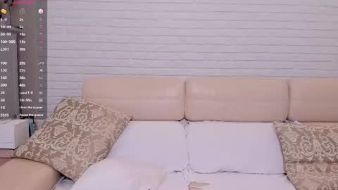 missxcaprice online show from 08.03.26