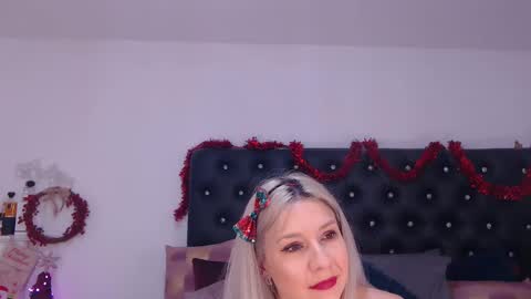 Snapshot of missycrystal chatting on 12.23.24 Crystal online show from 12.23.24