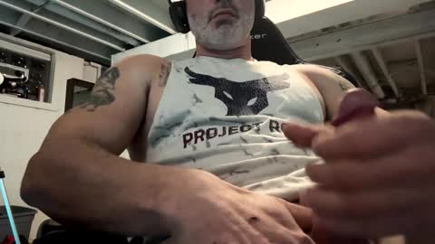 Snapshot of mister_bigg_dick chatting on 01.12.25 AJ online show from 01.12.25