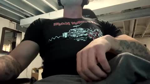 Snapshot of mister_bigg_dick chatting on 01.18.25 AJ online show from 01.18.25