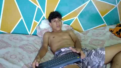 Snapshot of mister_jhonxxx chatting on 02.24.25 mister_jhonxxx online show from 02.24.25