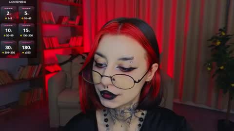 Snapshot of mistress__marcelline chatting on 05.14.26 Marcelline online show from 05.14.26