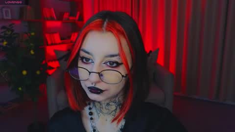 Snapshot of mistress__marcelline chatting on 05.19.26 Marcelline online show from 05.19.26