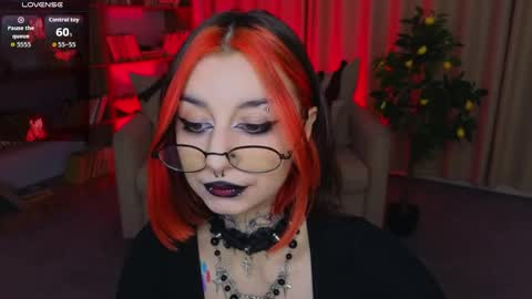 Snapshot of mistress__marcelline chatting on 05.27.26 Marcelline online show from 05.27.26
