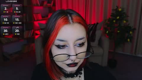 Snapshot of mistress__marcelline chatting on 05.28.26 Marcelline online show from 05.28.26