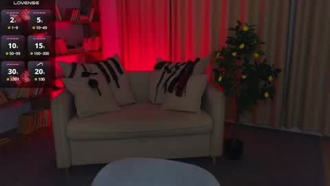 Snapshot of mistress__marcelline chatting on 05.29.26 Marcelline online show from 05.29.26