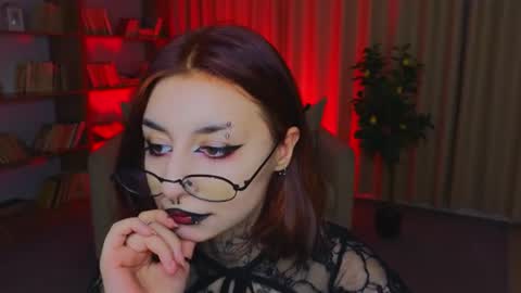 Snapshot of mistress__marcelline chatting on 06.25.26 Marcelline online show from 06.25.26