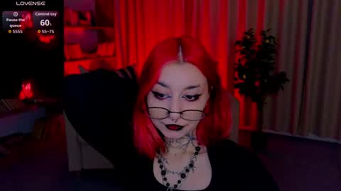 Snapshot of mistress__marcelline chatting on 07.10.26 Marcelline online show from 07.10.26