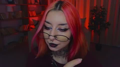 Snapshot of mistress__marcelline chatting on 08.06.26 Marcelline online show from 08.06.26
