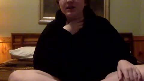 Snapshot of mistress_callie chatting on 05.27.26 Lassie Cassie online show from 05.27.26