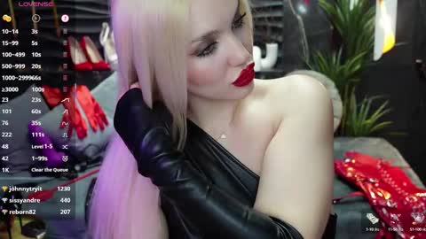 Snapshot of mistress_darsy chatting on 02.28.25 Darsy online show from 02.28.25