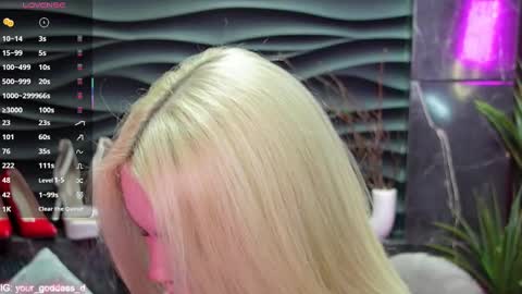 Snapshot of mistress_darsy chatting on 03.03.25 Darsy online show from 03.03.25