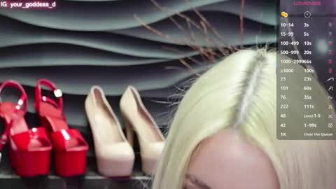 Snapshot of mistress_darsy chatting on 03.04.25 Darsy online show from 03.04.25