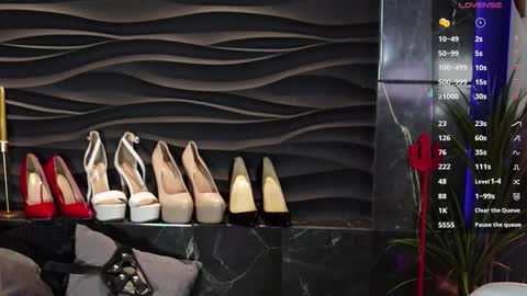 Snapshot of mistress_darsy chatting on 10.03.25 Darsy online show from 10.03.25