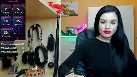 Snapshot of mistress_kristi chatting on 03.07.26 Mistress Kristi online show from 03.07.26