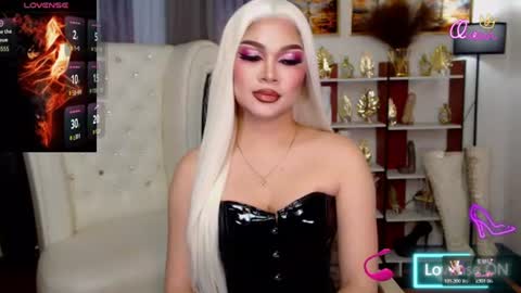 Snapshot of mistressathenna chatting on 07.20.26 mistressathenna online show from 07.20.26