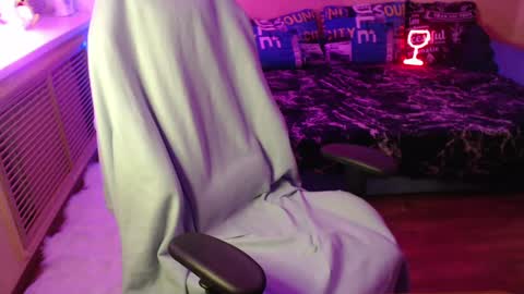 Snapshot of mistressbailey_x chatting on 01.18.25 Miss Bailey online show from 01.18.25