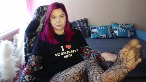 Snapshot of mistressbailey_x chatting on 09.23.25 Miss Bailey online show from 09.23.25