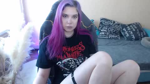 Snapshot of mistressbailey_x chatting on 05.20.26 Miss Bailey online show from 05.20.26