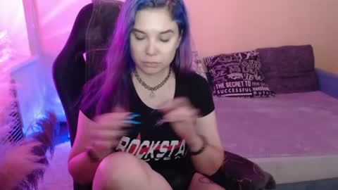 Snapshot of mistressbailey_x chatting on 07.28.26 Miss Bailey online show from 07.28.26