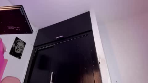 Snapshot of mistressbbc1 chatting on 03.09.26 NAHOMY online show from 03.09.26