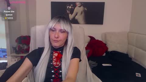 MistressEvelyn  online show from 10.20.25