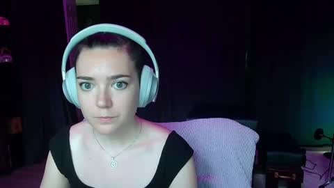 Snapshot of mistressjuniper chatting on 07.10.26 Mistress June online show from 07.10.26