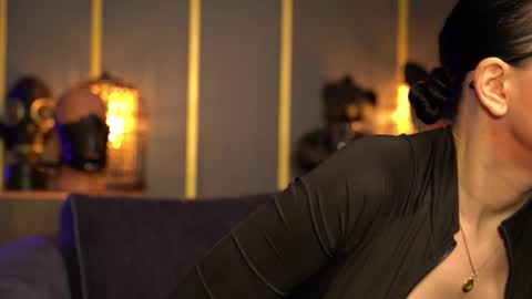 Snapshot of mistresskellykent chatting on 03.13.26 Mistress Kelly online show from 03.13.26