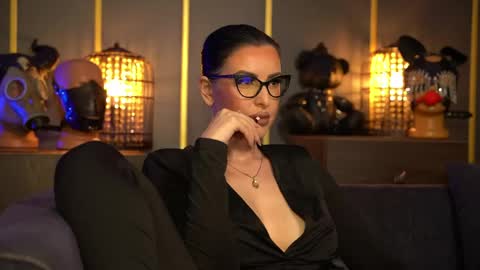 Mistress Kelly online show from 04.25.26