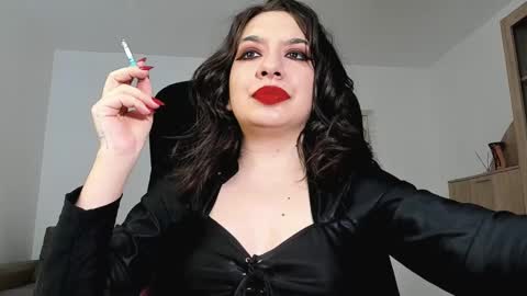Snapshot of mistressmichelle5 chatting on 02.10.25 YourGoddessM online show from 02.10.25