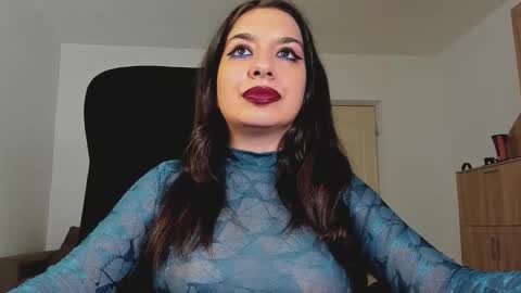 Snapshot of mistressmichelle5 chatting on 09.12.25 YourGoddessM online show from 09.12.25