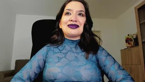 Snapshot of mistressmichelle5 chatting on 04.15.26 YourGoddessM online show from 04.15.26